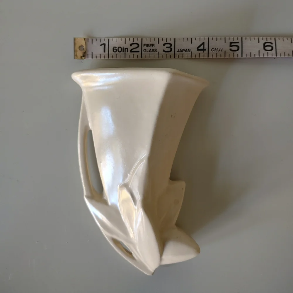 Nelson McCoy Pottery Vintage 1940s Lilybud Wall Pocket White